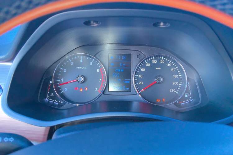 Used FAW Senya R7 2016 1.6L Manual Luxury Model Instrument Cluster