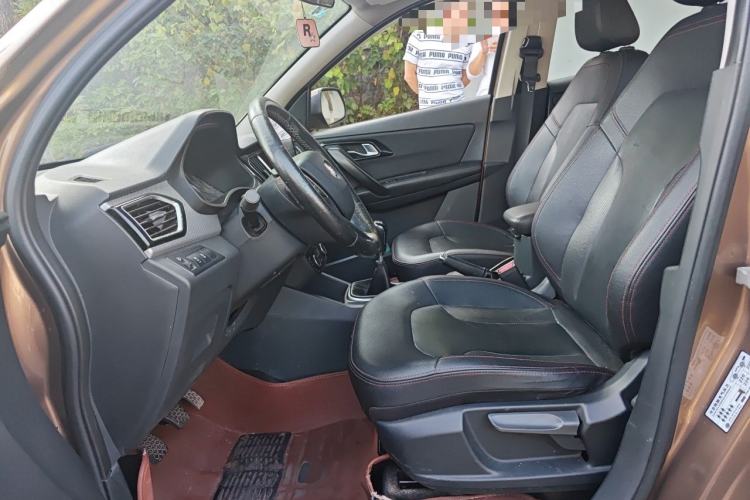 Used FAW Senya R7 2016 1.6L Manual Luxury Model Left Front Seat