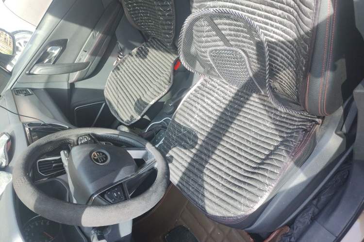 Used FAW Senya R7 2016 1.6L Automatic Luxury Model Left Front Seat