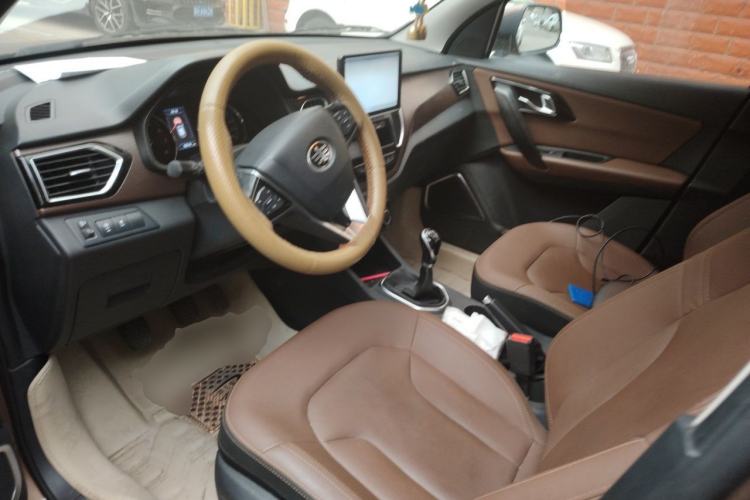 Used FAW Senya R7 2016 1.6L Manual Smart Version Left Front Seat