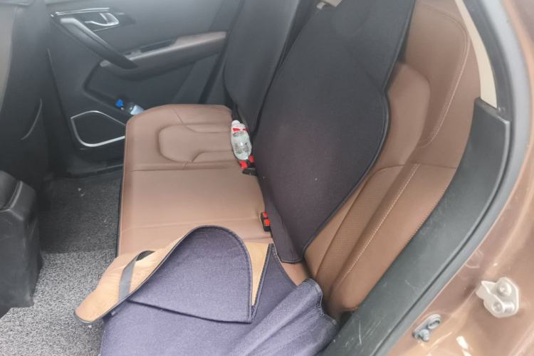 Used FAW Senya R7 2016 1.6L Manual Luxury Model Left Rear Seat