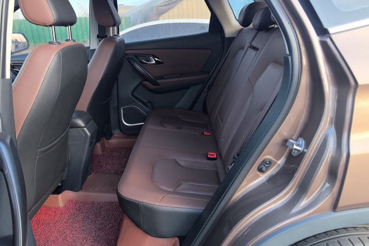 Used FAW Senya R7 2016 1.6L Manual Luxury Model Left Rear Seat