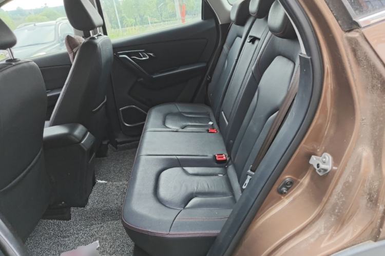 Used FAW Senya R7 2016 1.6L Manual Luxury Model Left Rear Seat