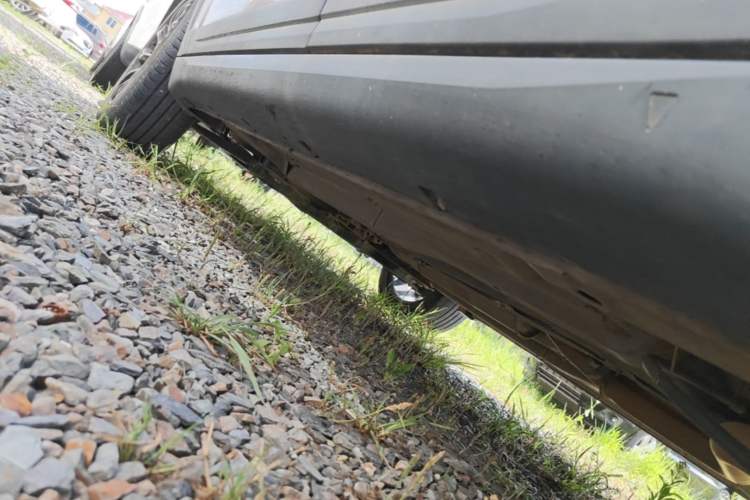 Used FAW Senya R7 2016 1.6L Manual Luxury Model Left Side Sill