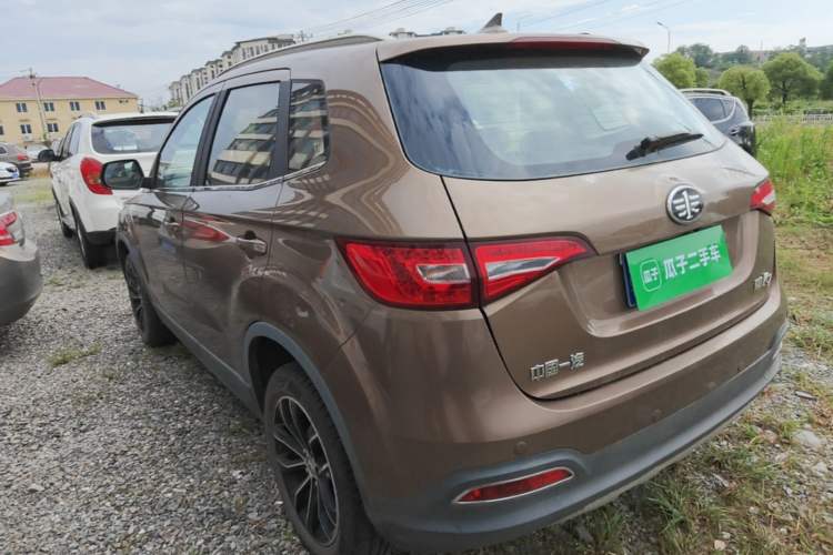 Used FAW Senya R7 2016 1.6L Manual Luxury Model Rear Left 45 Deg