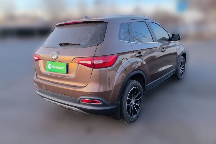 Used FAW Senya R7 2016 1.6L Manual Luxury Model Rear Right 45 Deg