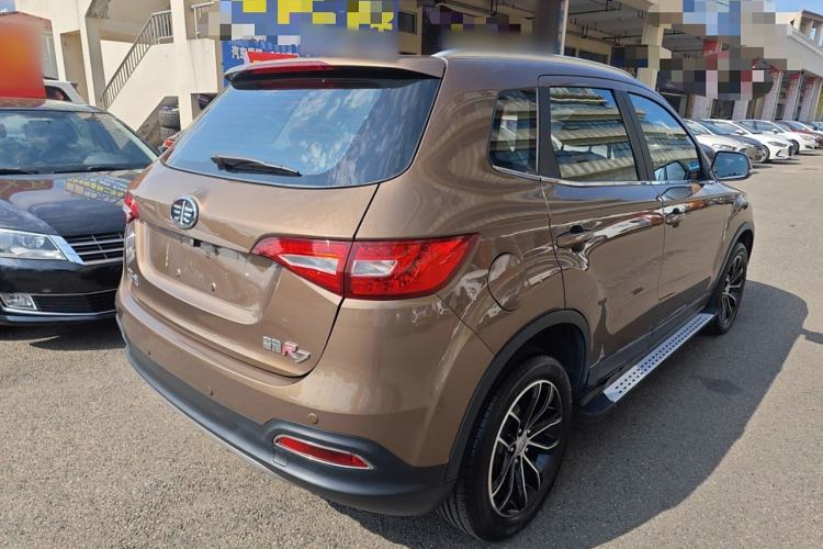 Used FAW Senya R7 2016 1.6L Manual Luxury Model Rear Right 45 Deg