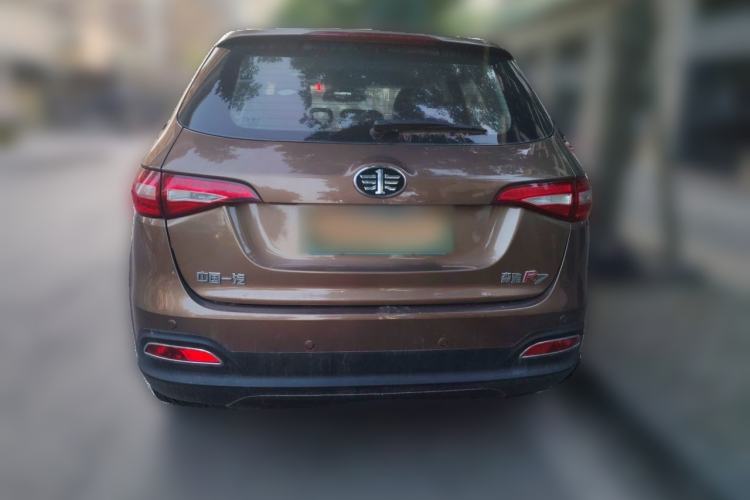 Used FAW Senya R7 2016 1.6L Manual Luxury Version Rear
