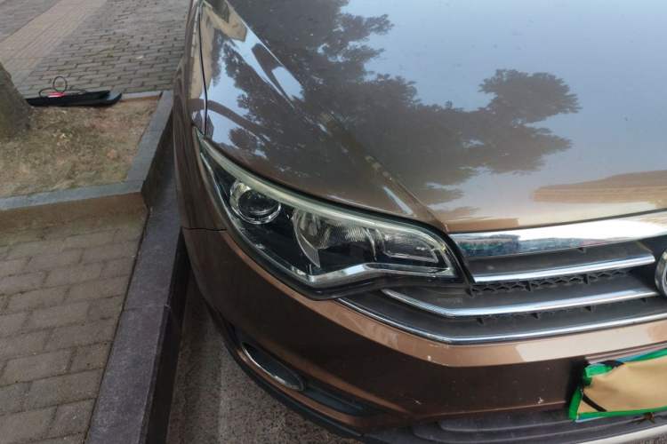 Used FAW Senya R7 2016 1.6L Manual Luxury Version Right Front Headlight