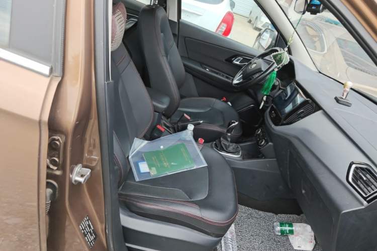 Used FAW Senya R7 2016 1.6L Manual Luxury Model Right Front Seat