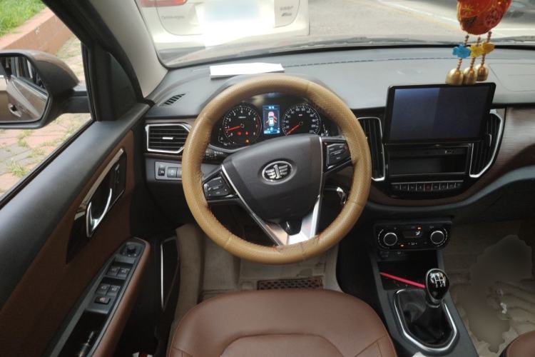 Used FAW Senya R7 2016 1.6L Manual Smart Version Steering Wheel