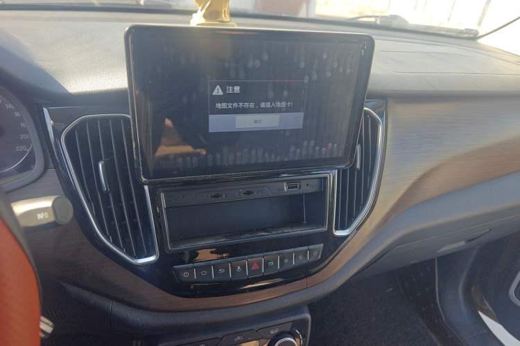 Used FAW Senya R7 2016 1.6L Manual Smart Version Audio And AC Panel