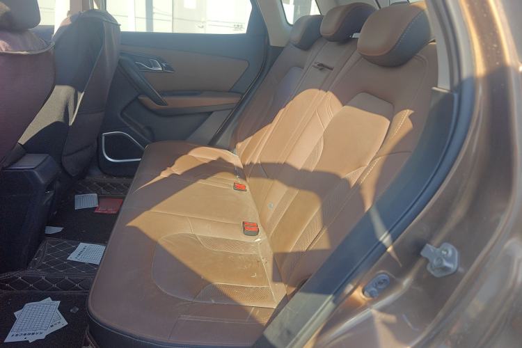 Used FAW Senya R7 2016 1.6L Manual Smart Version Left Rear Seat