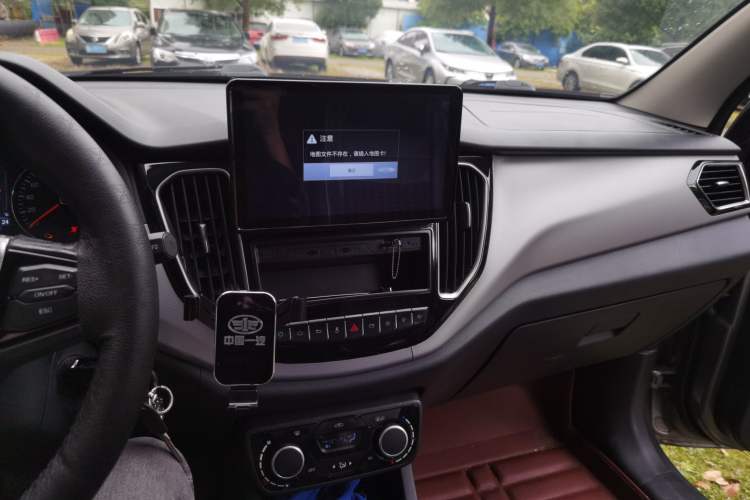 Used FAW Senya R7 2016 1.6L Manual Smart Version Audio And AC Panel