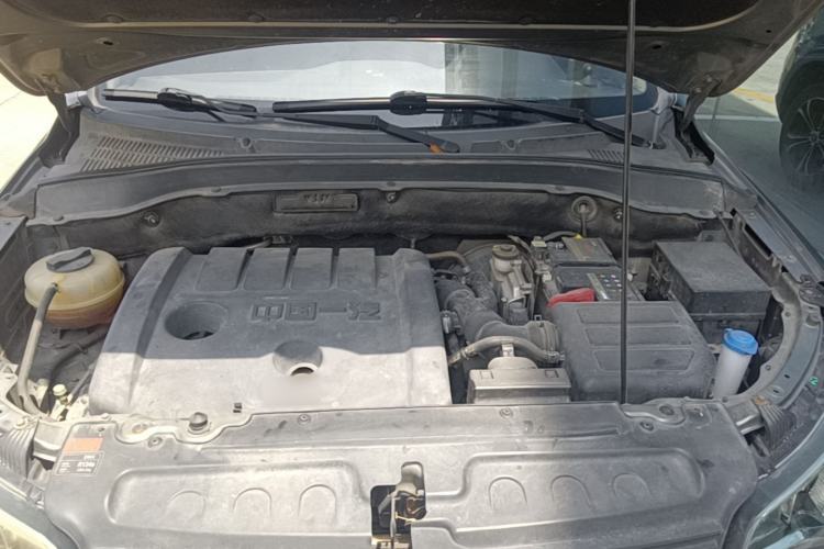 Used FAW Senya R7 2016 1.6L Automatic Luxury Model Engine Bay