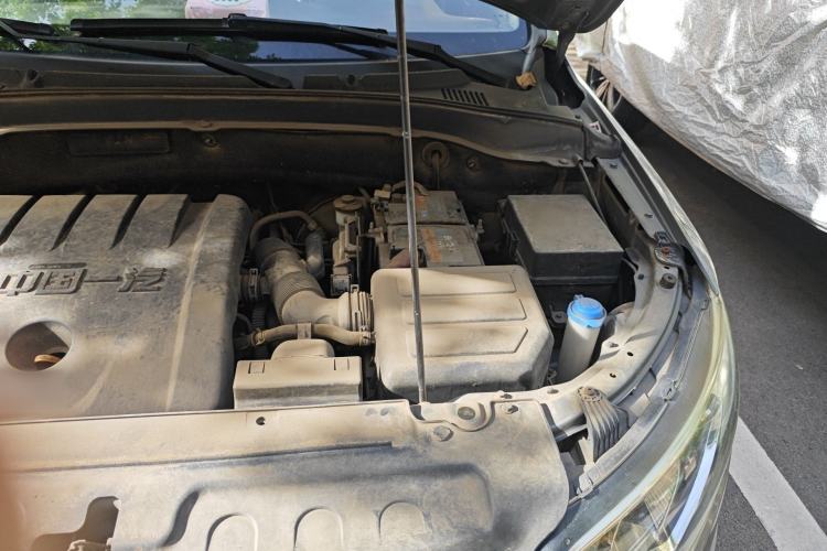 Used FAW Senya R7 2016 1.6L Manual Luxury Model Engine Bay Left