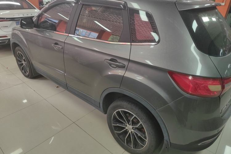 Used FAW Senya R7 2016 1.6L Manual Luxury Model Exterior 3