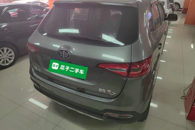 Used FAW Senya R7 2016 1.6L Manual Luxury Model Exterior 5