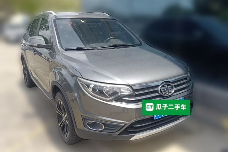 Used FAW Senya R7 2016 1.6L Automatic Luxury Model Front Right 45 Deg