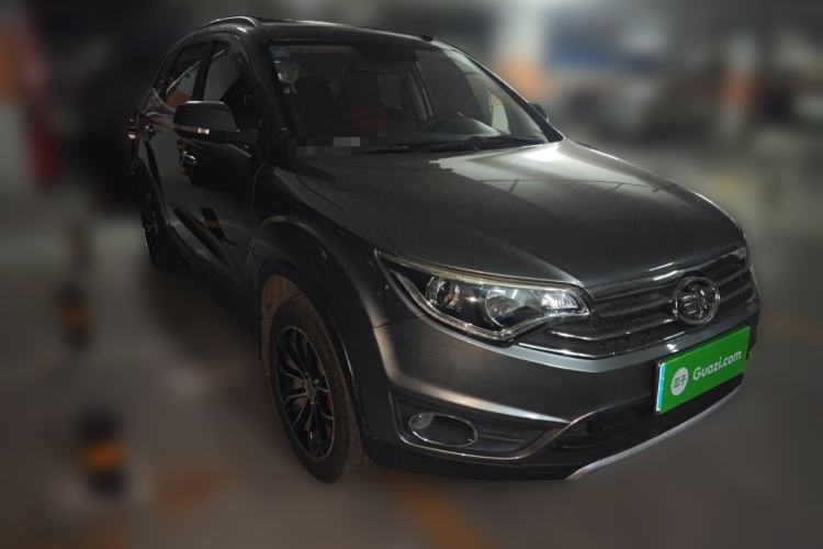 Used FAW Senya R7 2016 1.6L Manual Luxury Version Front Right 45 Deg