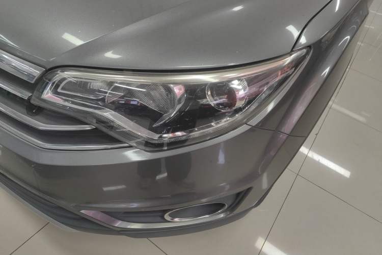Used FAW Senya R7 2016 1.6L Manual Luxury Model Left Front Headlight