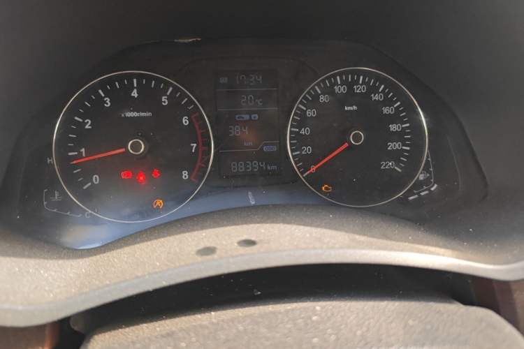 Used FAW Senya R7 2016 1.6L Manual Luxury Model Odometer Close Up