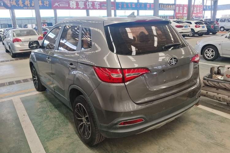 Used FAW Senya R7 2016 1.6L Manual Luxury Model Rear Left 45 Deg