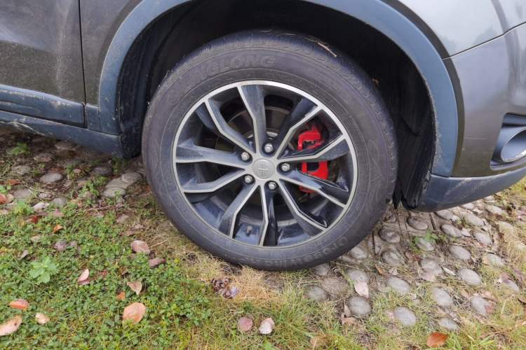 Used FAW Senya R7 2016 1.6L Manual Smart Version Right Front Wheel Hub
