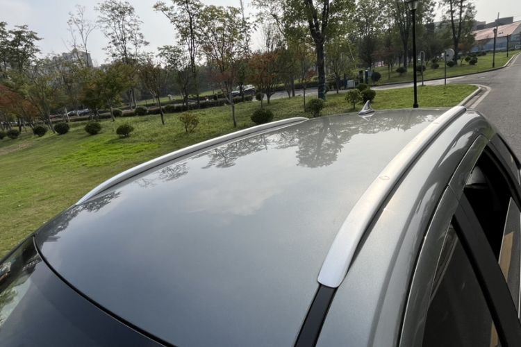 Used FAW Senya R7 2016 1.6L Manual Luxury Model Roof