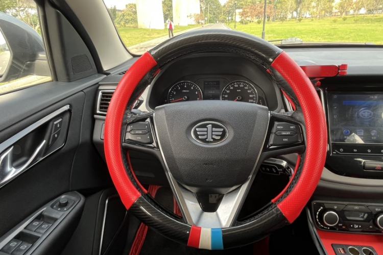 Used FAW Senya R7 2016 1.6L Manual Luxury Model Steering Wheel