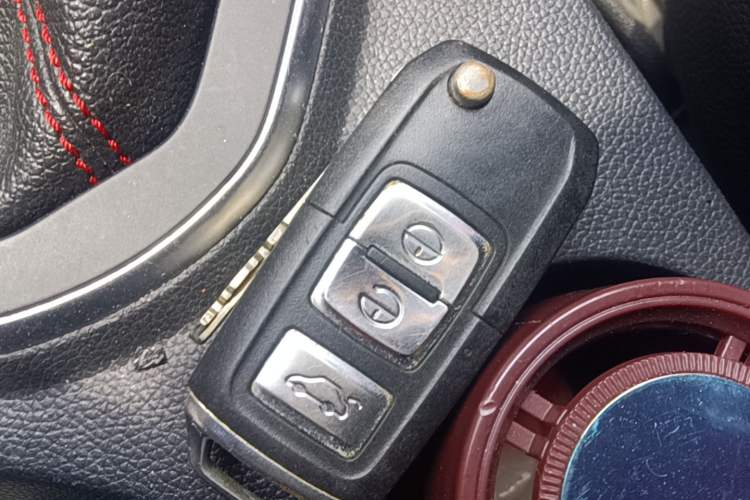 Used FAW Senya R7 2016 1.6L Automatic Luxury Model Vehicle Key