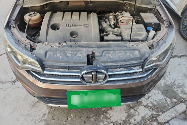 Used FAW Senya R7 2016 1.6L Automatic Luxury Model Engine Bay