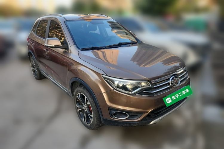 Used FAW Senya R7 2016 1.6L Automatic Luxury Model Front Right 45 Deg
