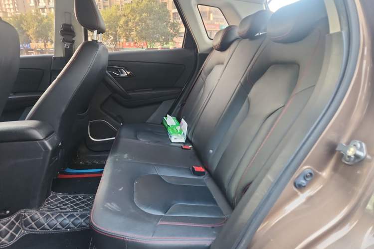 Used FAW Senya R7 2016 1.6L Automatic Luxury Model Left Rear Seat