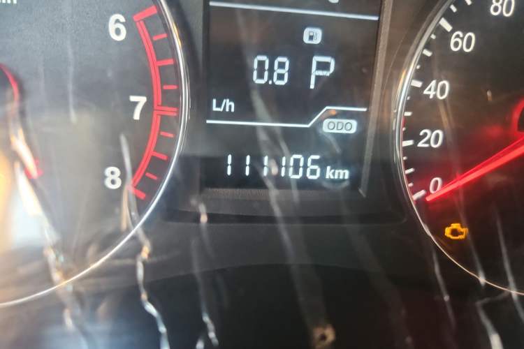 Used FAW Senya R7 2016 1.6L Automatic Luxury Model Odometer Close Up