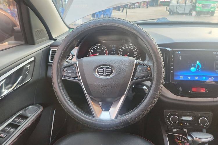 Used FAW Senya R7 2016 1.6L Automatic Luxury Model Steering Wheel