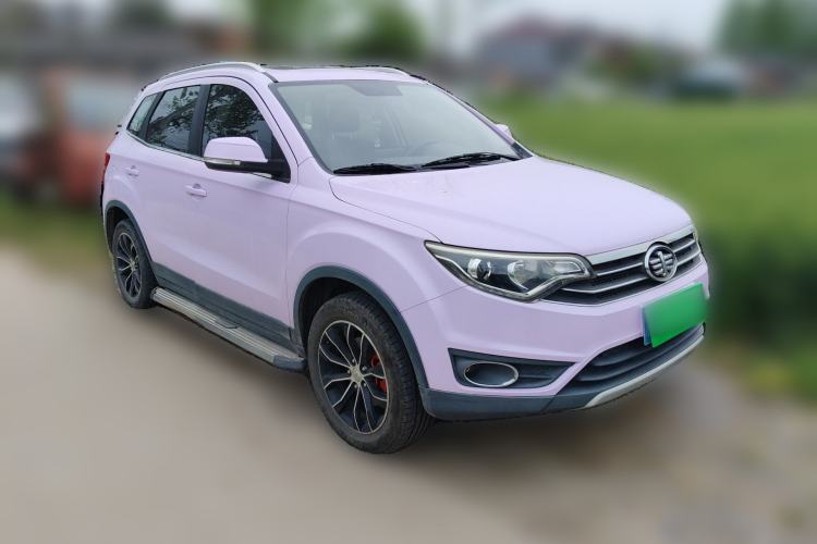 Used FAW Senya R7 2016 1.6L Manual Smart Version Front Right 45 Deg