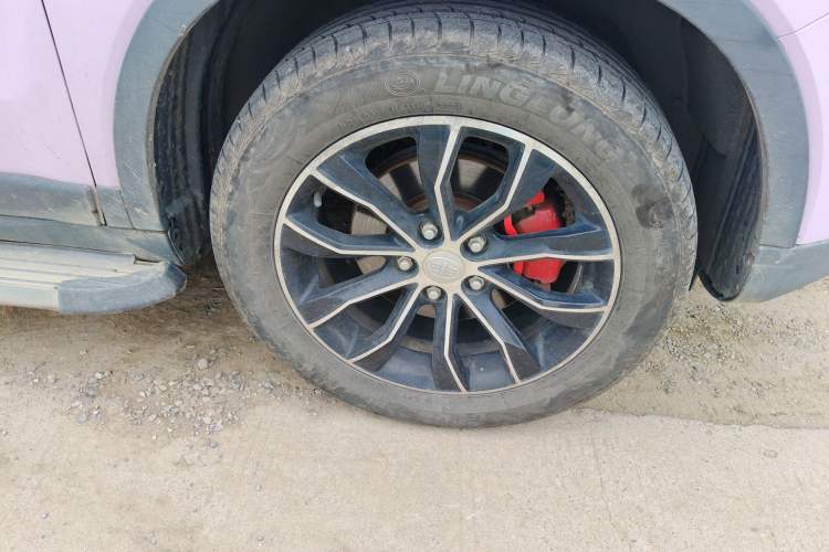 Used FAW Senya R7 2016 1.6L Manual Smart Version Right Front Wheel Hub