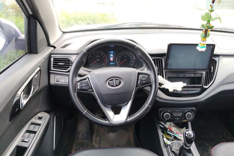 Used FAW Senya R7 2016 1.6L Manual Smart Version Steering Wheel