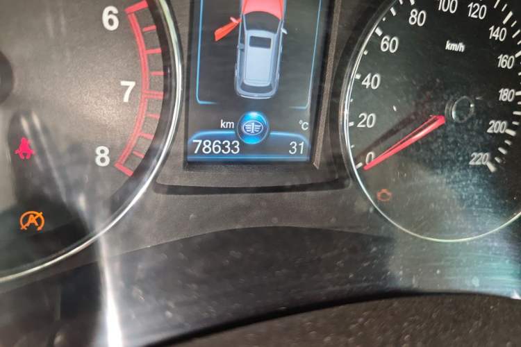 Used FAW Senya R7 2016 1.6L Manual Luxury Model Odometer Close Up