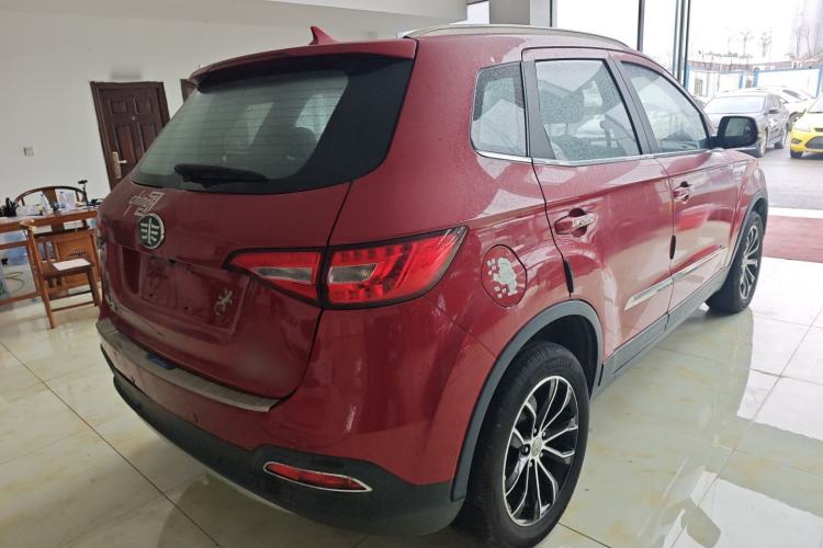 Used FAW Senya R7 2016 1.6L Manual Luxury Version Rear Right 45 Deg