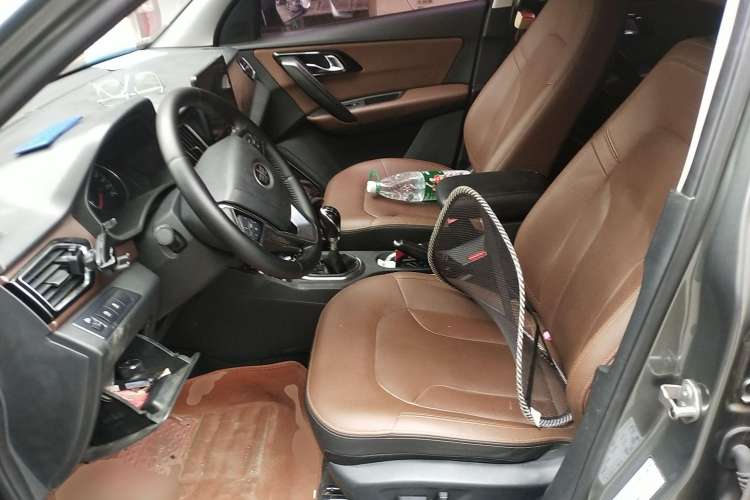 Used FAW Senya R7 2016 1.6L Manual Luxury Version Left Front Seat