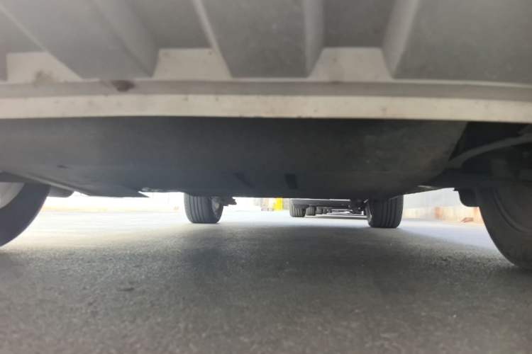 Used FAW Senya R7 2016 1.6L Automatic Smart Version Chassis Front