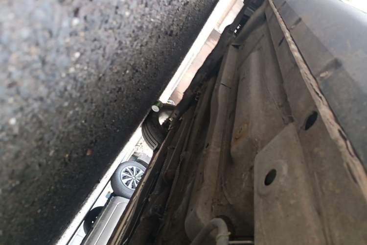 Used FAW Senya R7 2016 1.6L Manual Smart Version Chassis Rear Left