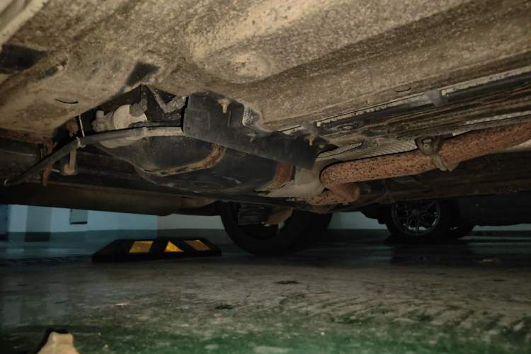 Used FAW Senya R7 2016 1.6L Manual Smart Version Chassis Rear Right
