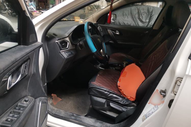 Used FAW Senya R7 2016 1.6L Manual Smart Version Driver Seat