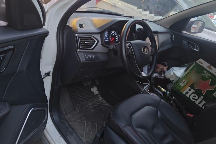 Used FAW Senya R7 2016 1.6L Automatic Luxury Model Driver Seat
