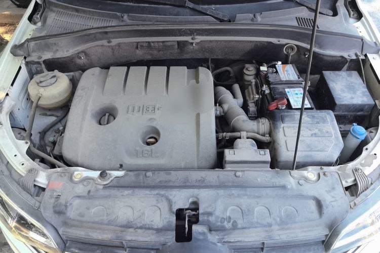 Used FAW Senya R7 2016 1.6L Manual Smart Version Engine Bay