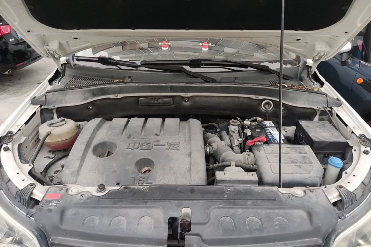 Used FAW Senya R7 2016 1.6L Automatic Prestige Model Engine Bay