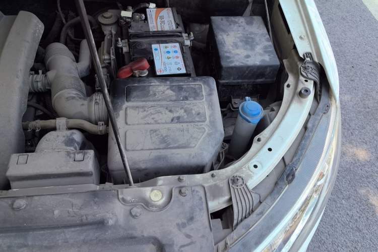 Used FAW Senya R7 2016 1.6L Manual Smart Version Engine Bay Left